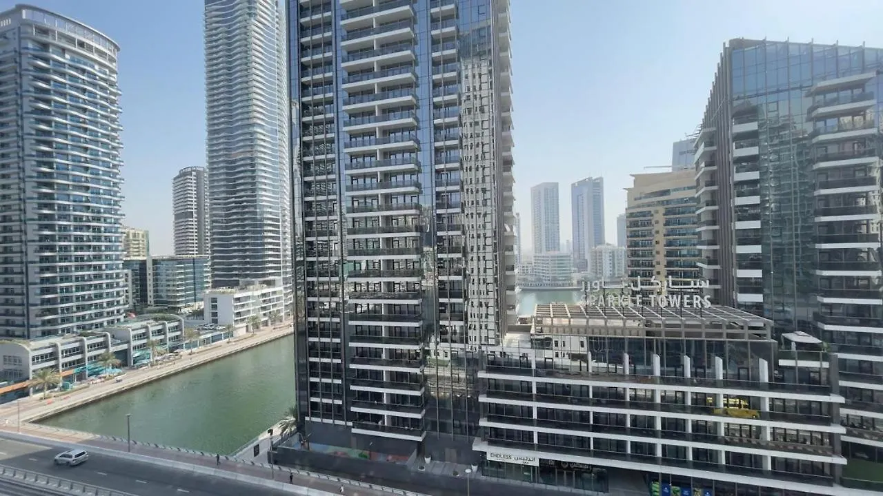 Premium Location, Cozy Apartment Dubai
